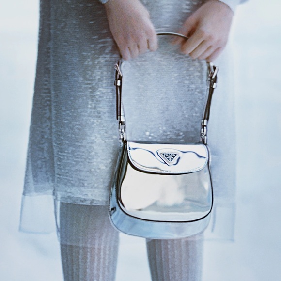 Isoooooooooo please let me know if you have this bag - Picture 2 of 2